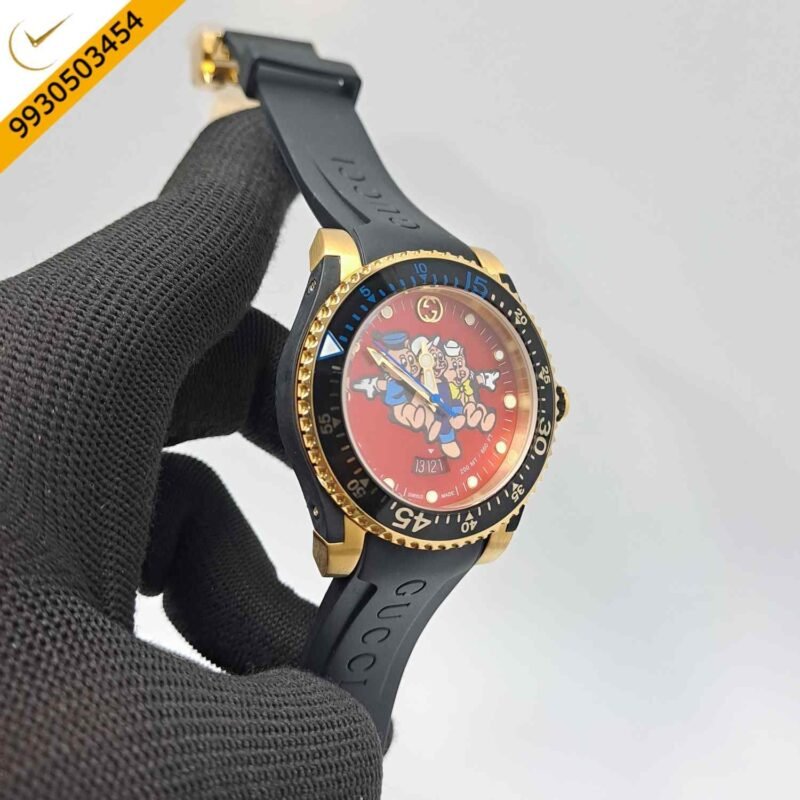 Gucci DIVE Three Little Pigs Dial Black Rubber Strap Swiss Watch - Image 2
