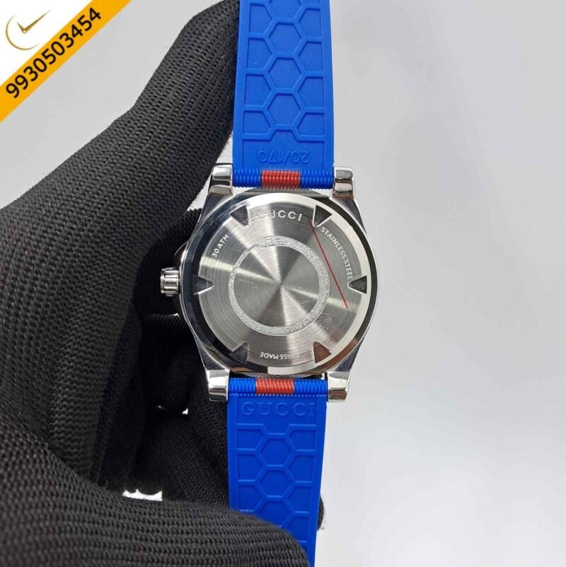 Gucci Dive Steel Blue Dial Unisex Rubber Strap Swiss Watch - Image 4
