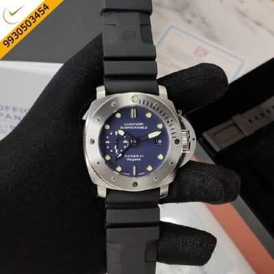 Luminor Panerai Submersible Blue Dial Stainless steel case Black Silicone strap Automatic Watch