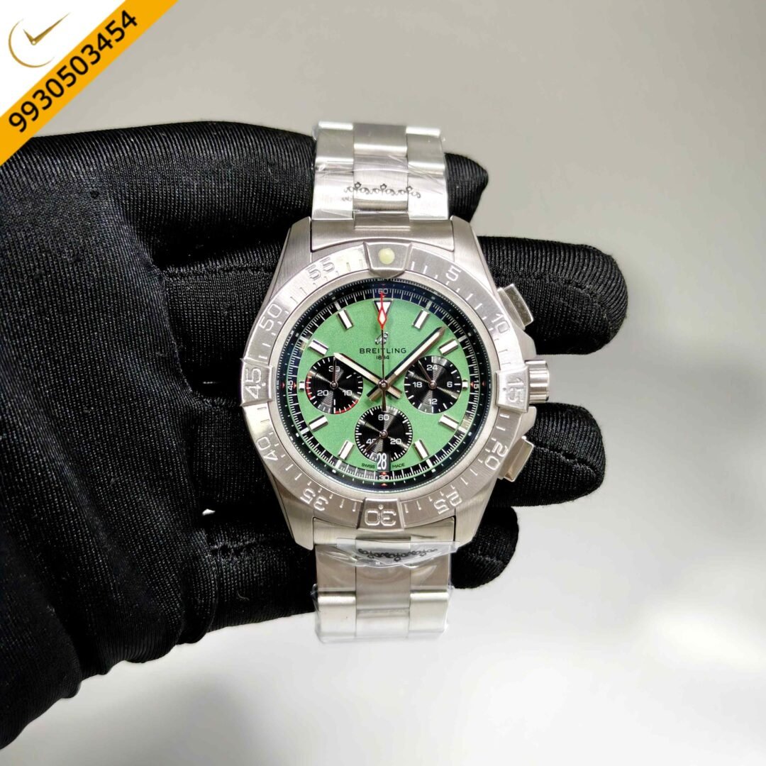Breitling Avenger B01 Chronograph 44 Steel Green Dial Stainless Steel Strap Swiss Automatic Watch