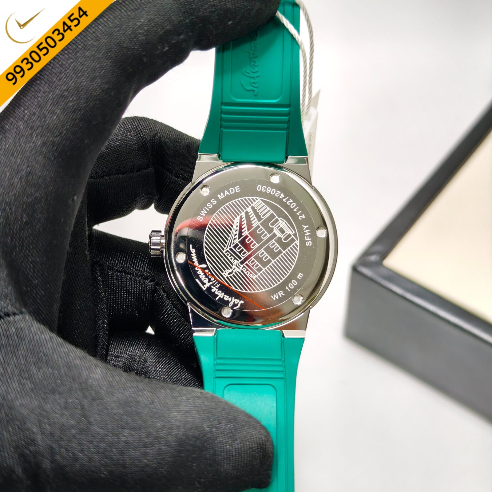 Ferragamo F-80 Steel Green Dial Green Rubber Strap Swiss Watch - Image 4